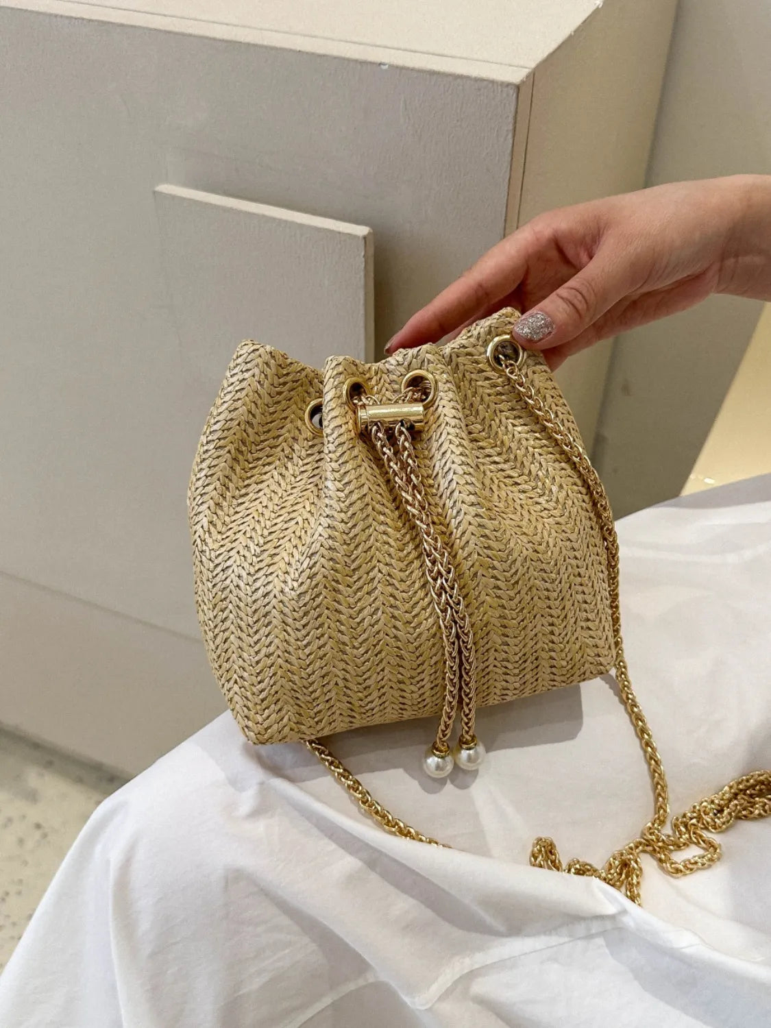 Straw Braided Chain Bucket Bag